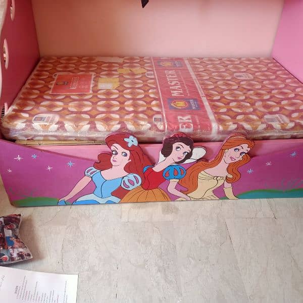 kids single bed with big size  cupboards 4