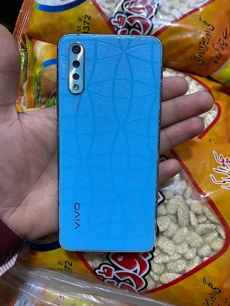 vivo s1 ram 4 128gb with box exchange possible 4