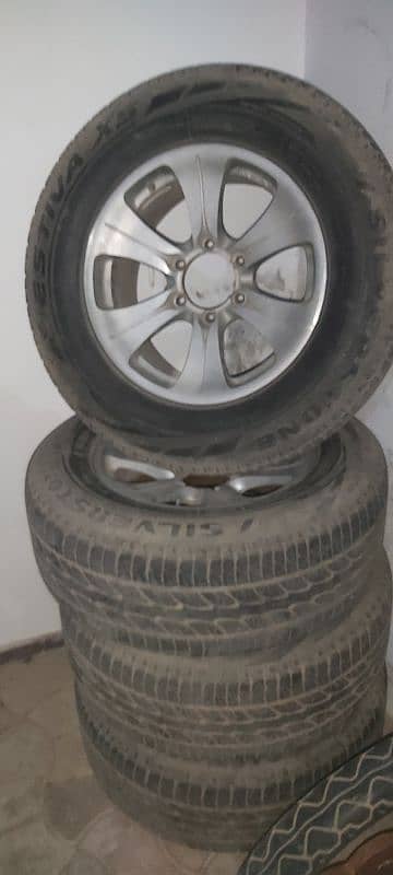 17 inches 6 nut Rim tyres penal city CNG kit pajero staring 1