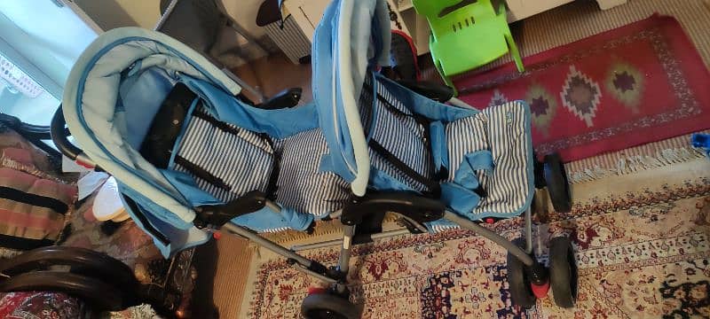 Twin Baby Pram 1