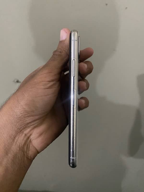 iPhone X 64 gb excellent condition for sale 3