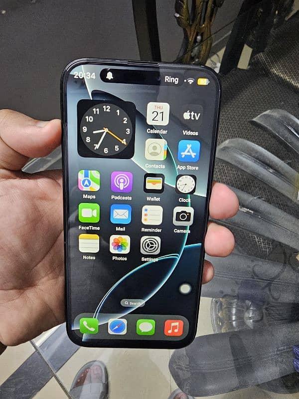 Apple iphone 16pro max 2