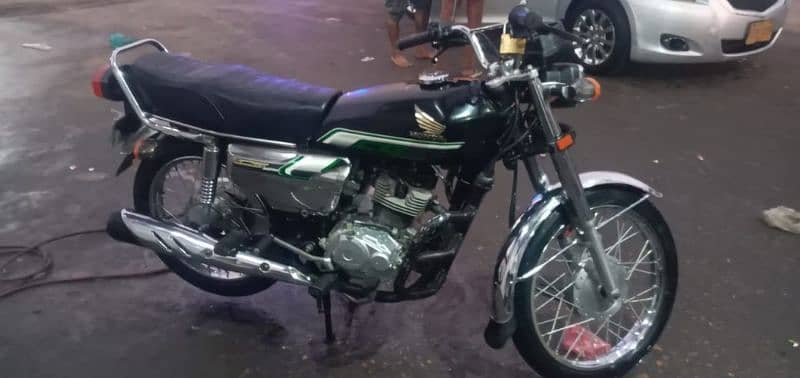 Honda 125 special addition 2022-23 model Karachi number 16