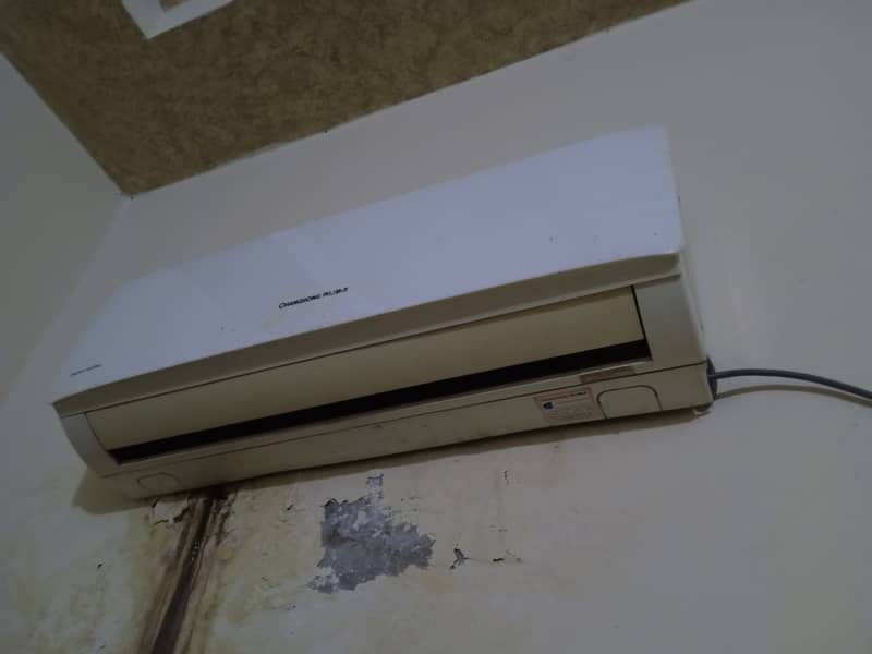 Urgent sale Ac Chang hong Ruba 1