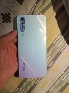 vivo s1 4gb ram 128gb memory Display fingerprint