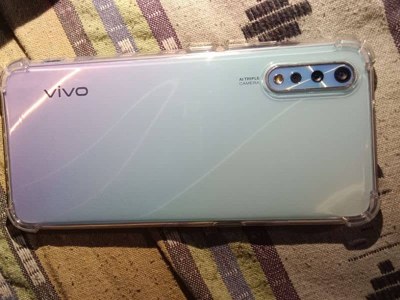 vivo s1 4gb ram 128gb memory Display fingerprint 5