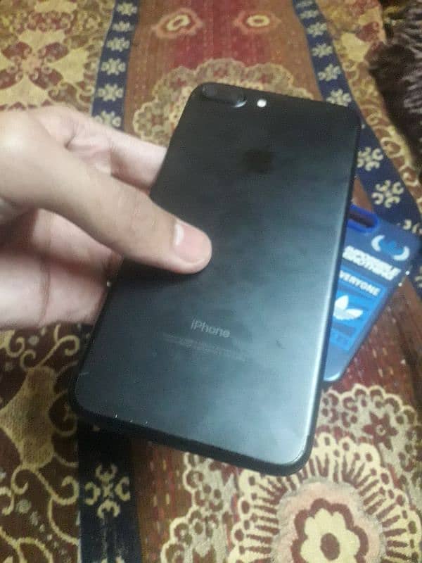 I phone 7 plus 32gb storage || Black colour || | ios 15 | 4