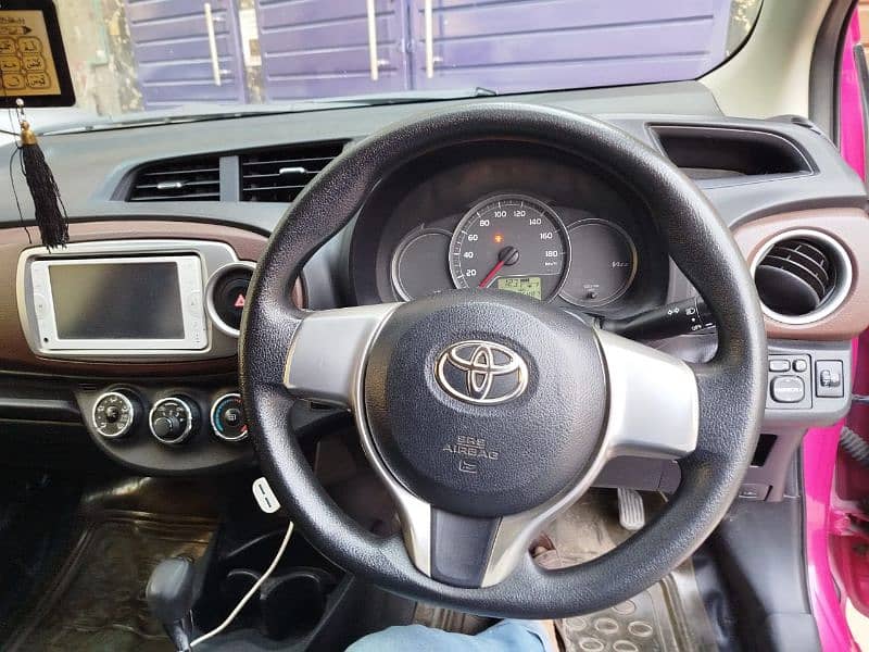 Toyota Vitz 2018 5