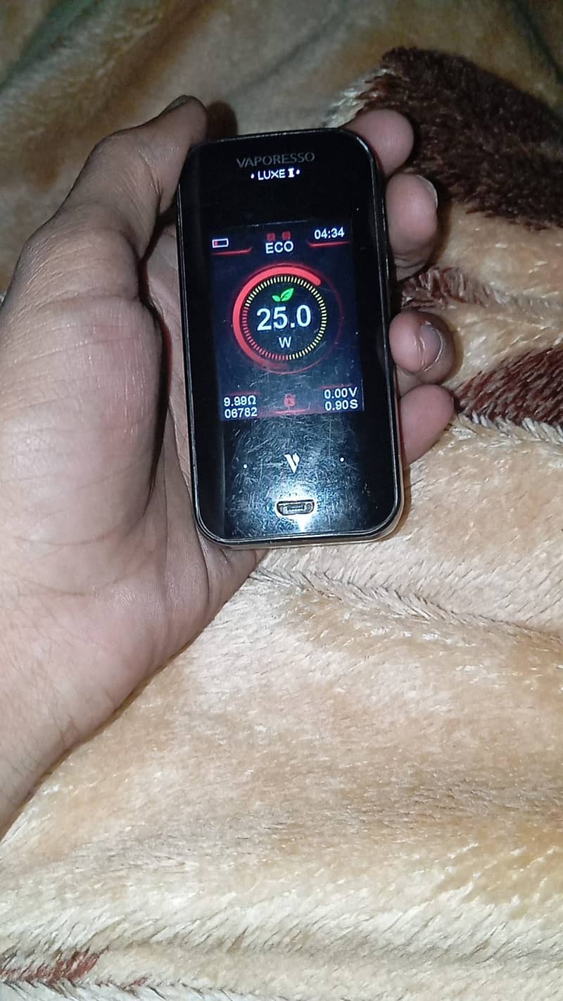 Luxe 2 device only tank and battery replaceable price negotiable 0