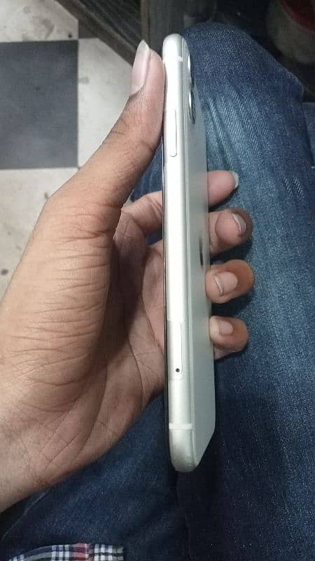 Iphone 11 JV 64GB (Number 03085104066) 3