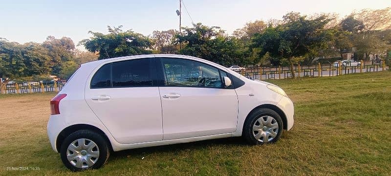 Toyota Vitz 2007 1000 cc 5