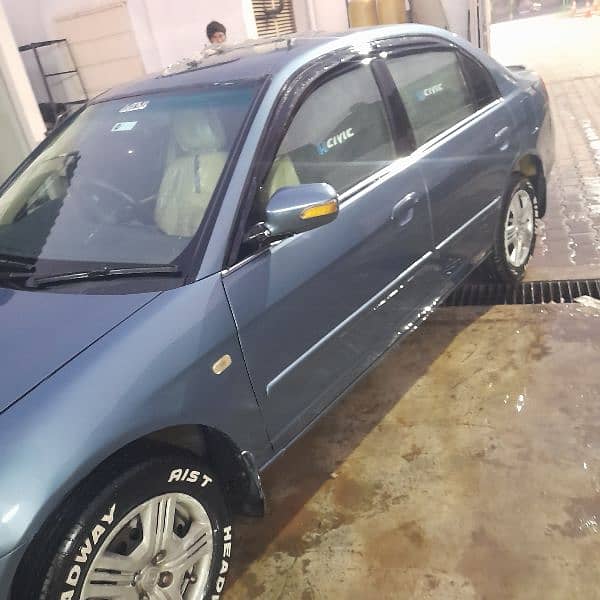 Honda Civic EXi 2003 1