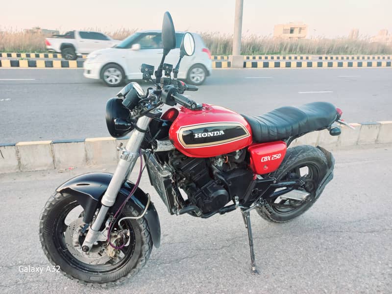 Honda CBX 250CC 1