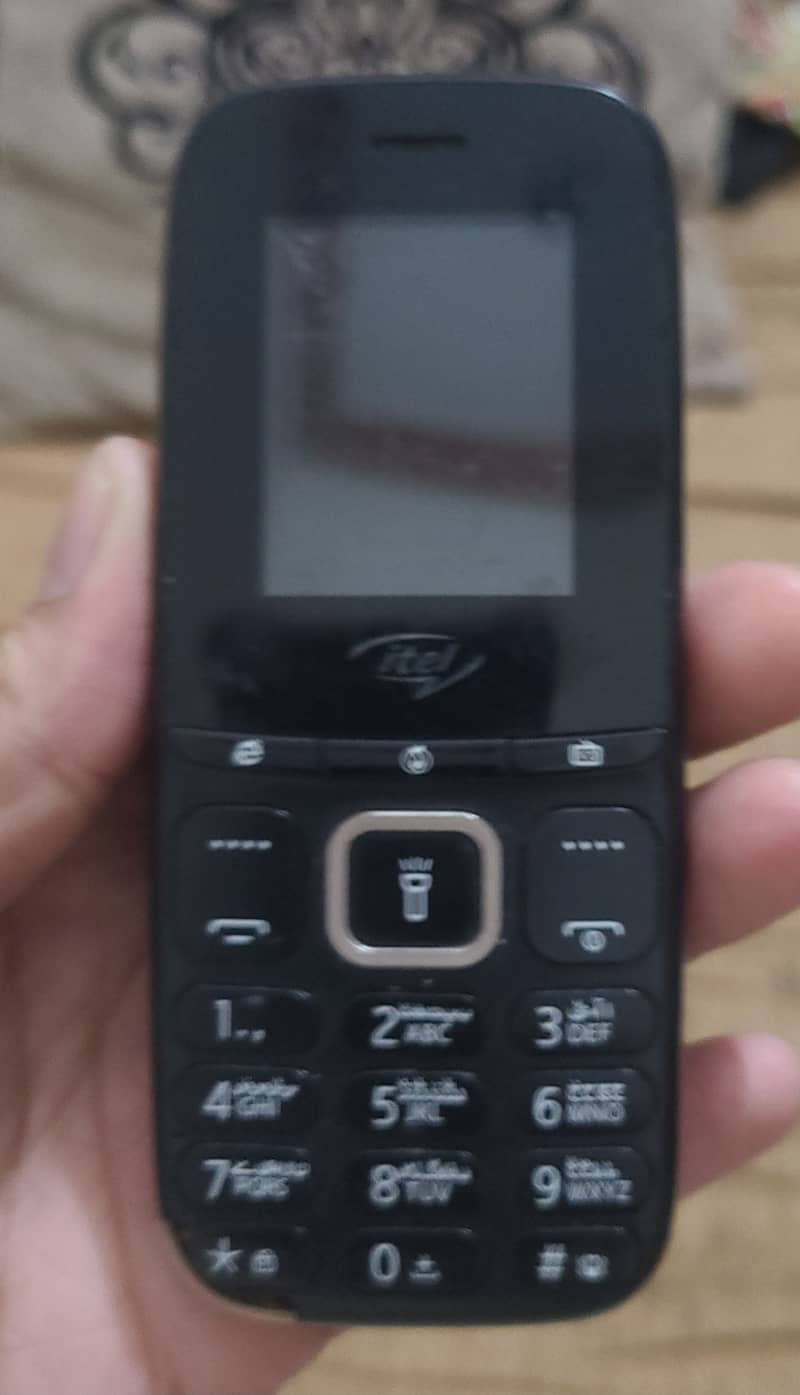 itel featured basic phone 3