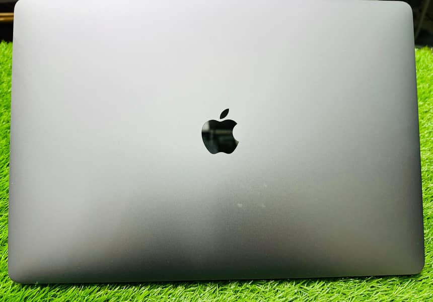 Macbook pro A1990 Core i9 9th gen Best Price 1