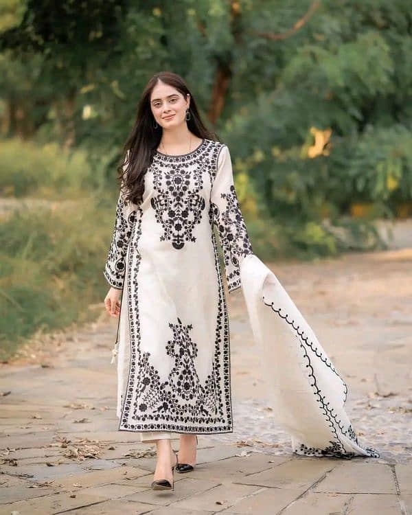 embroidered organza suit set 3 PCs women's stitched ensemble in white 1