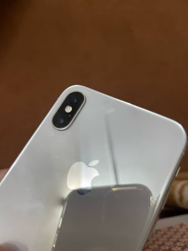 IPhone X 256GB LLA PTA APPROVED 1