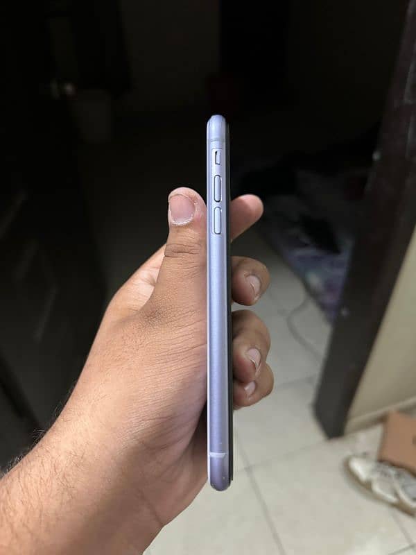 iphone 11 jv 64GB selling 3