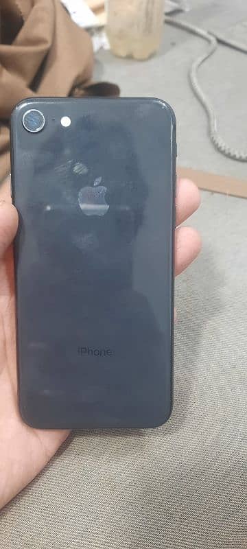 iPhone 8 64 non pta 3