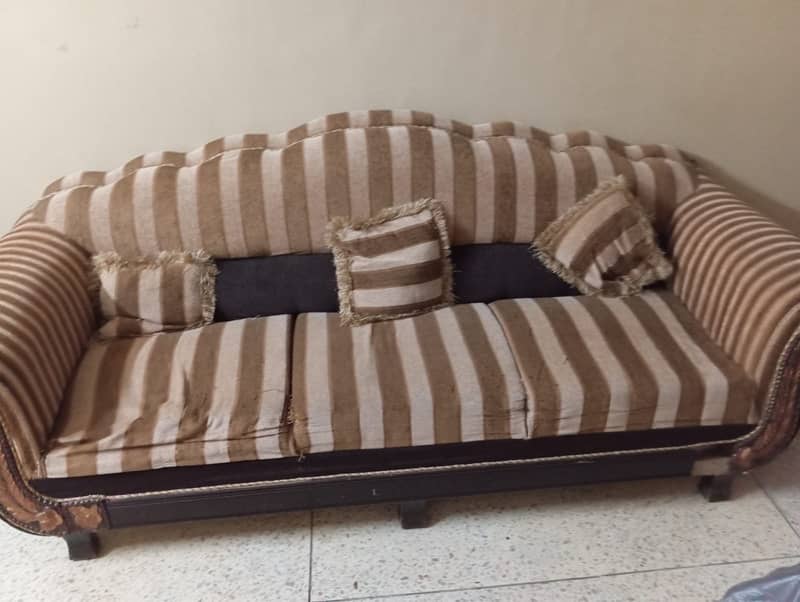 7 seater sofa 0