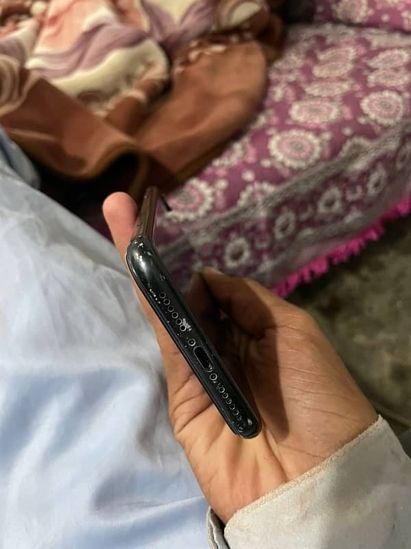 iPhone XR 64gb non pta 3