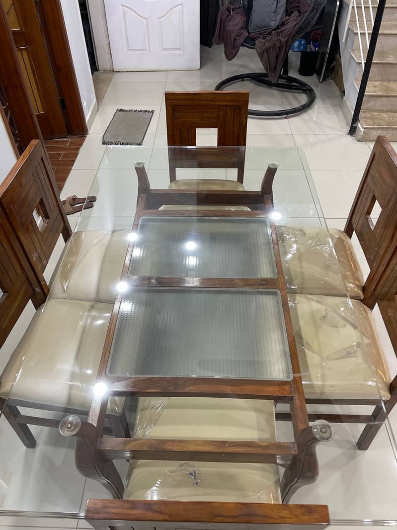 6 Seater Wooden Dining Table with Glass Top 2