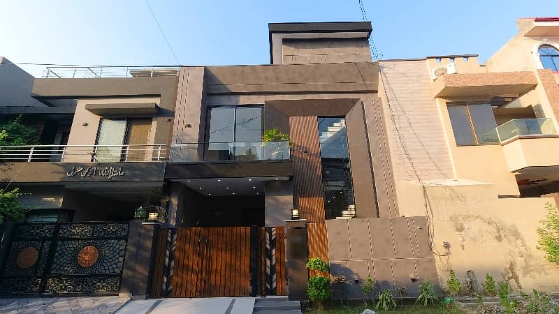 Brand New Modern House For Sale 0