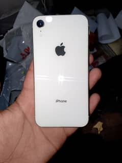 iphone XR for sell 64 gb Jv  no exchange offers