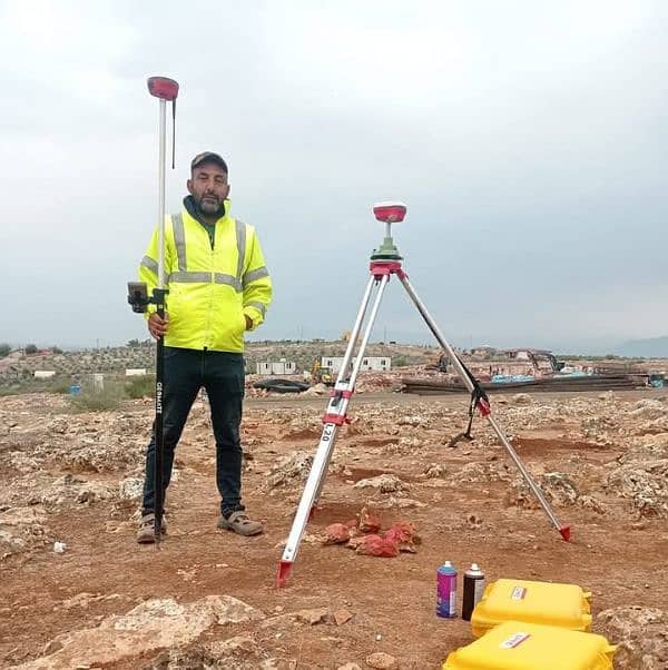 Land surveyor teem Karachi 03047417469 0