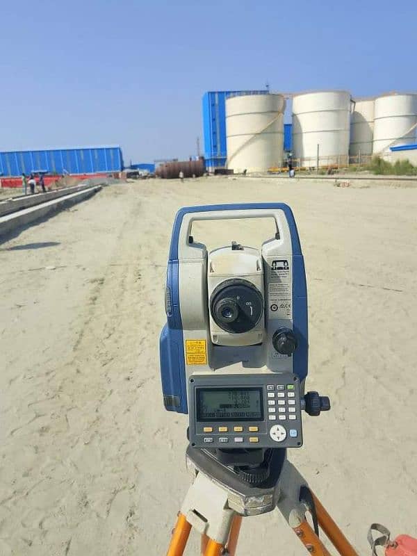 Land surveyor teem Karachi 03047417469 3