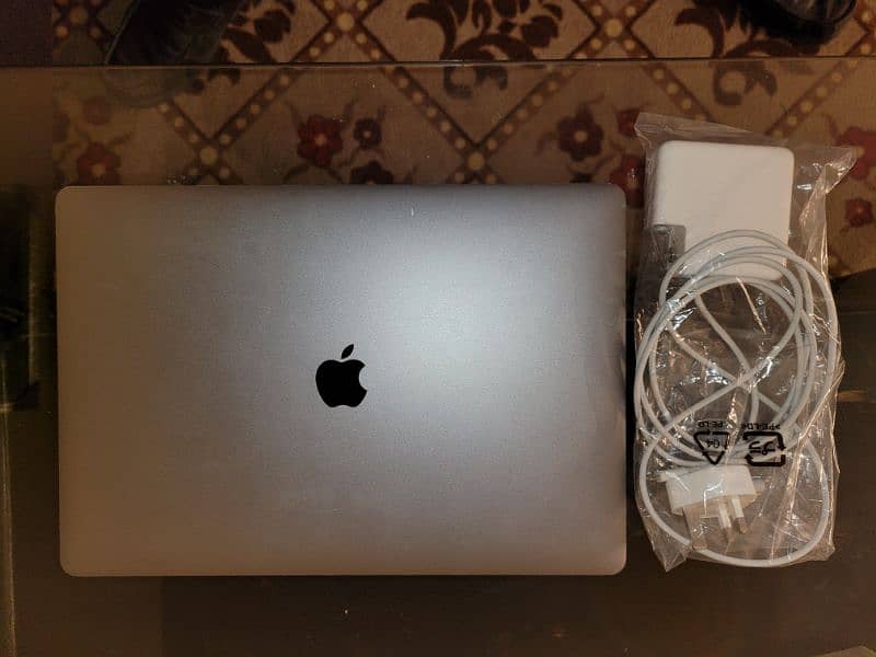 Apple Macbook Pro Late 2017 16/512 2GB GPU A1707 2