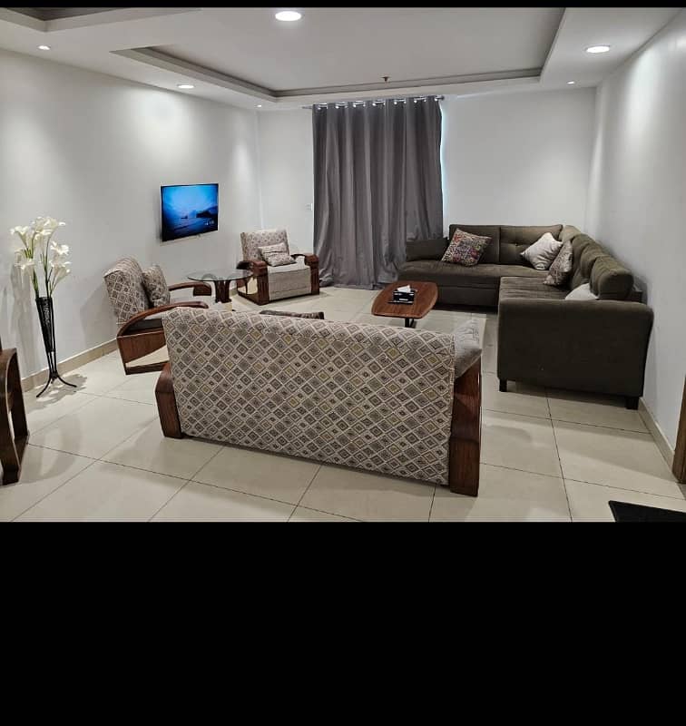 Daily basis Luxuries Apartments Available Gold Crest Mall And Residency DHA LAHORE 5