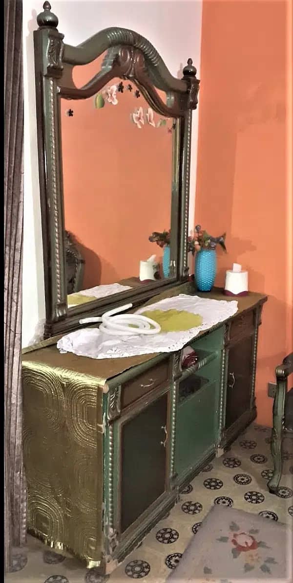 Dressing Table 1