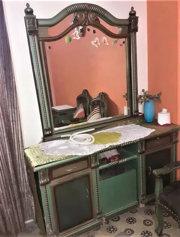 Dressing Table 2