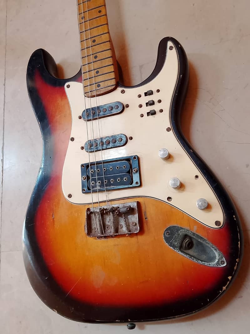 Maxtone Electric Guitar 1