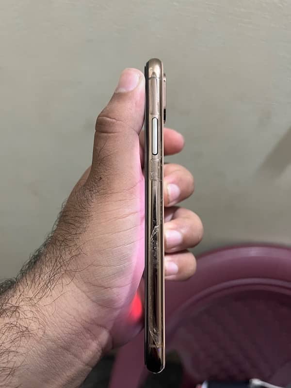 Iphone Xs Gold PTA Approved 3