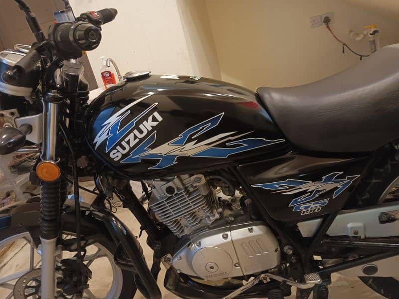 Suzuki 150 SE 4