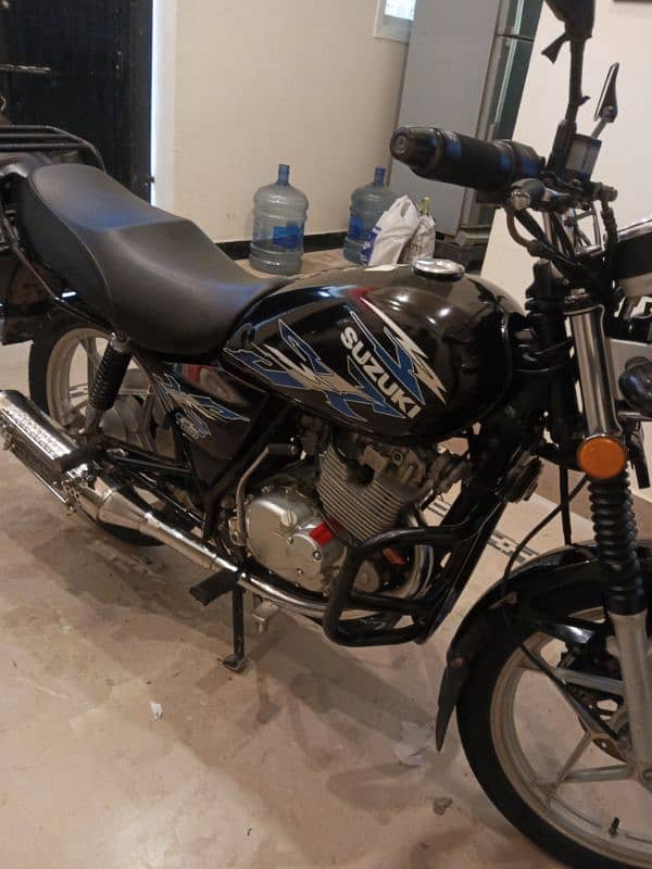 Suzuki 150 SE 6