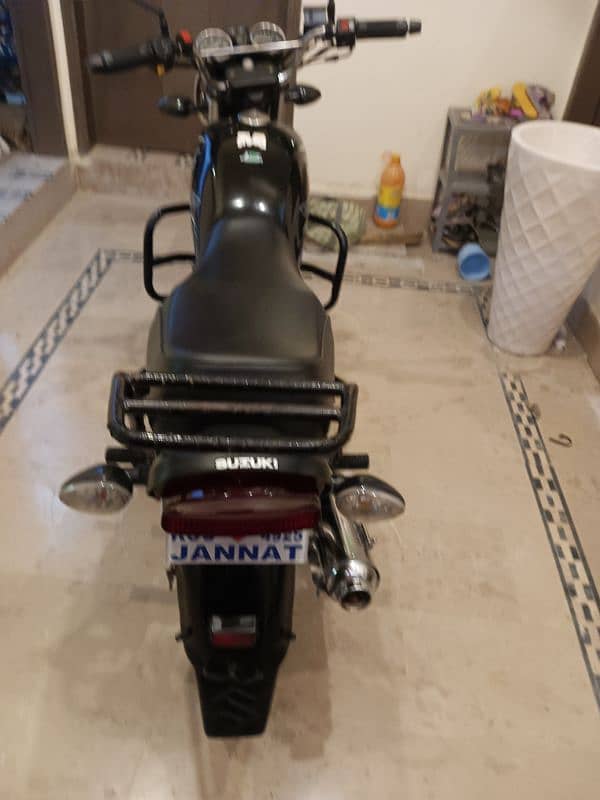 Suzuki 150 SE 17