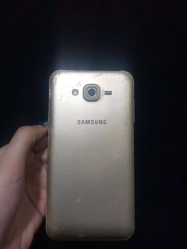 Samsung J7 core 1