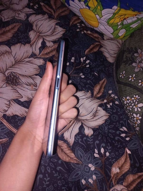 6 126 gb or screen mat shawy dy kho Kar kei or dot pki nesta kha kana 6