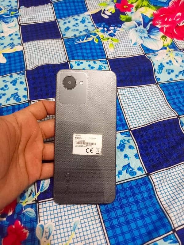 Realme C30 1