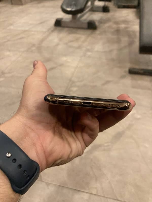 iPhone 11 pro max Dual Pta Approved!! 4