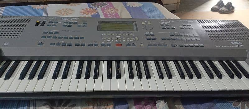 Korg iS40 Keyboard 3