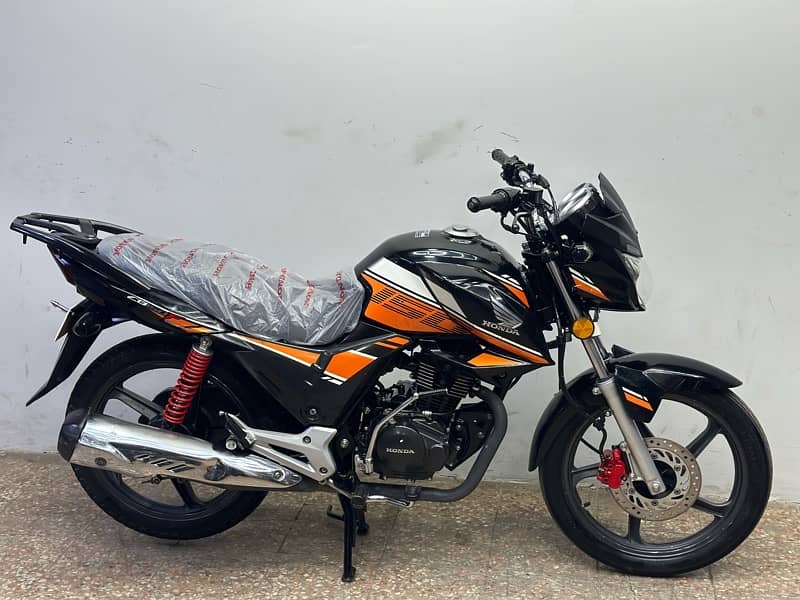 honda cb150f 20203 model ( low millage ) 5