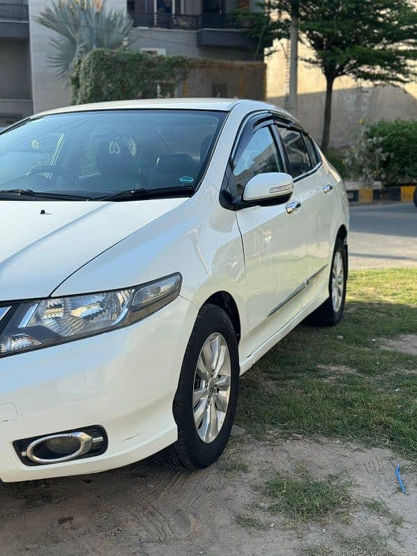 Honda City Aspire 2016 3