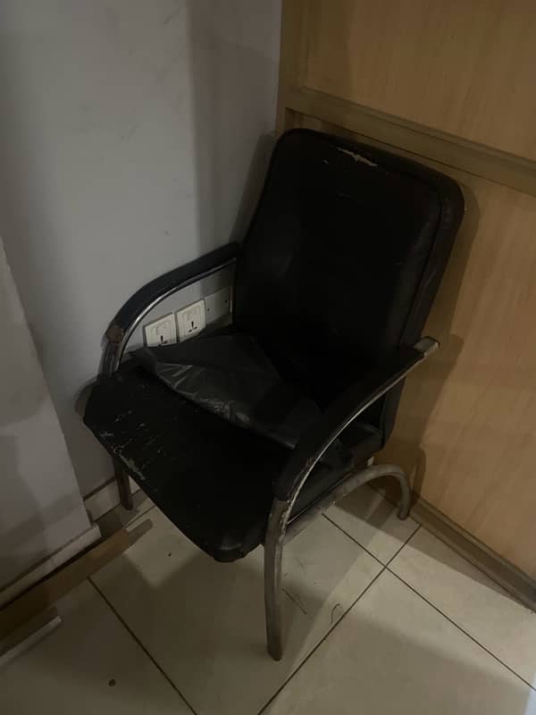 used chair 1