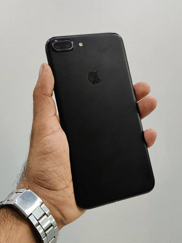 iphone 7 plus storage 128 gb PTA approved 1