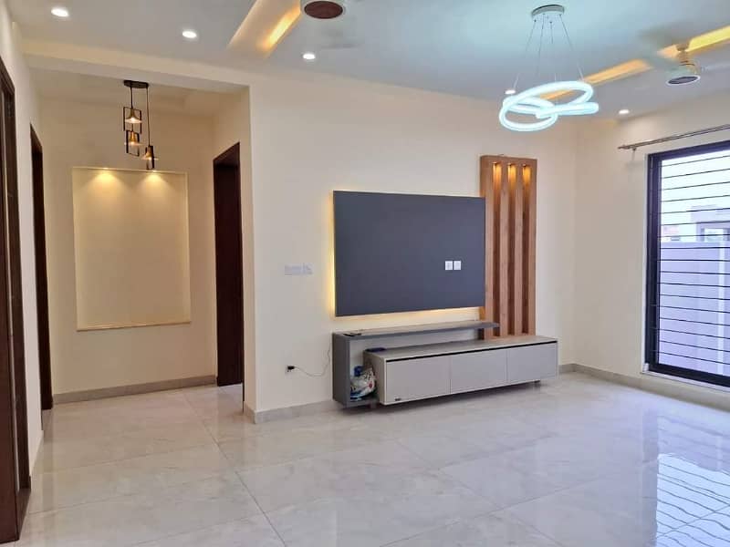 1 Marla Upper Portion For rent In The Perfect Location Of NFC 1 11