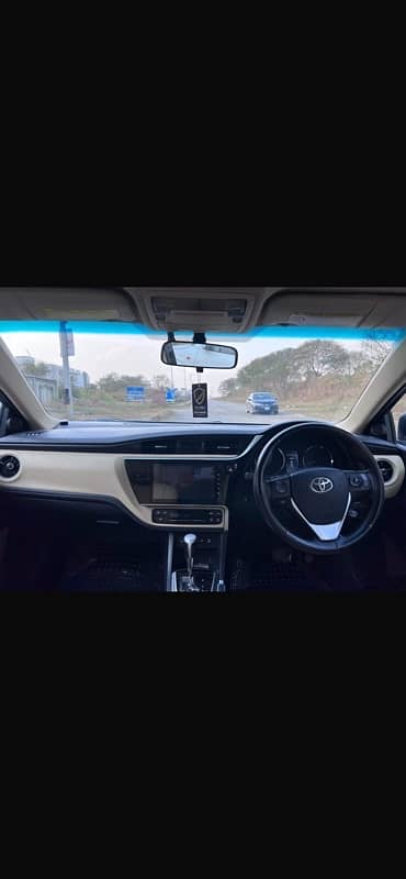 Toyota Altis Grande 2017 4